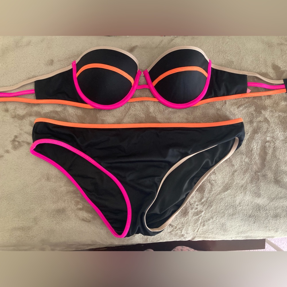 Victoria’s Secret matching bathing suit!